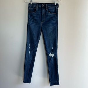 Abercrombie Ultra High Rise Skinny Jeans size 27